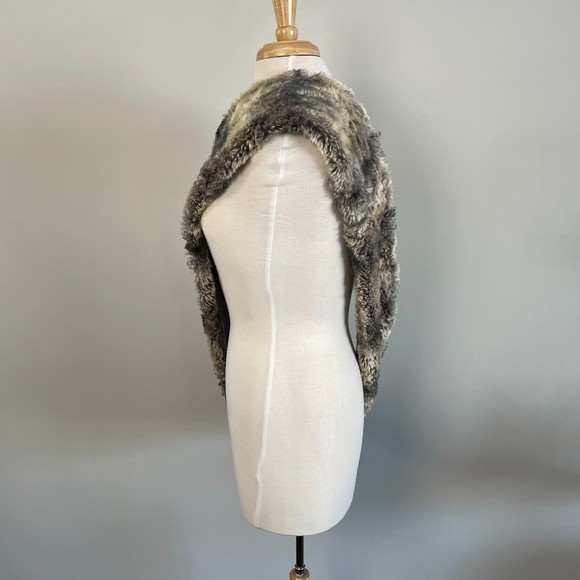 Marbled Faux Fur Reversible Ultra Soft and Cozy Infinity Scarf - Picture 4 of 8